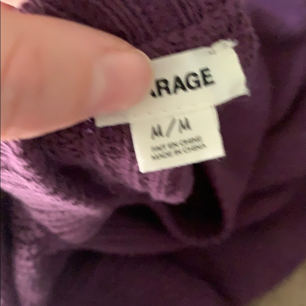 Sweater - Picture 4 of 4
